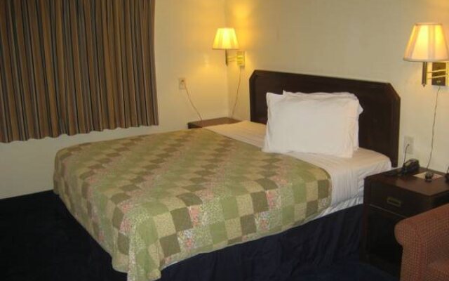 Heaven Hotel Lodge of Pensacola