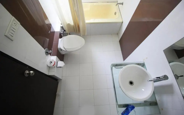 OYO Premium Gujarat College Ellisbridge