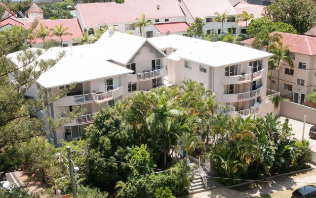 Costa D'ora Apartments