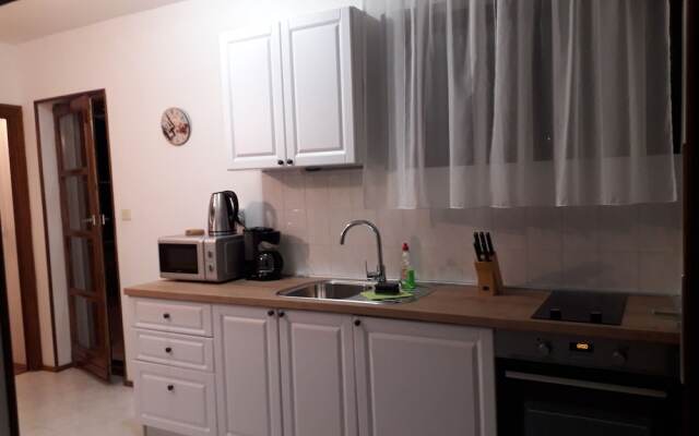 Studio Apartment Maya