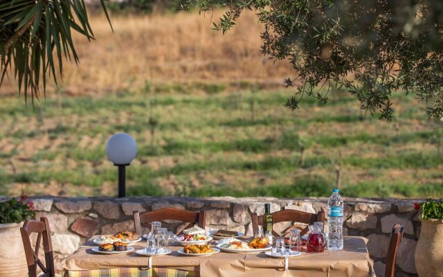 Georgia's Houses - Melitzanakia