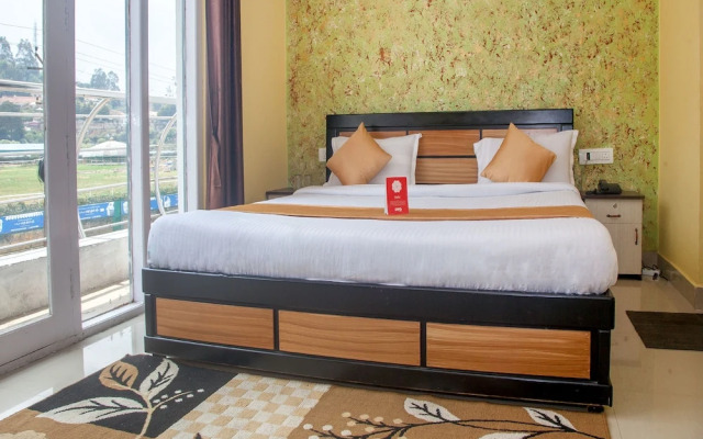 OYO 10673 Time Palace Residency