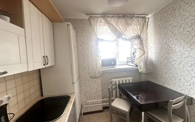 Апартаменты 72 квадратных метра на улице Коммунаров, д.4