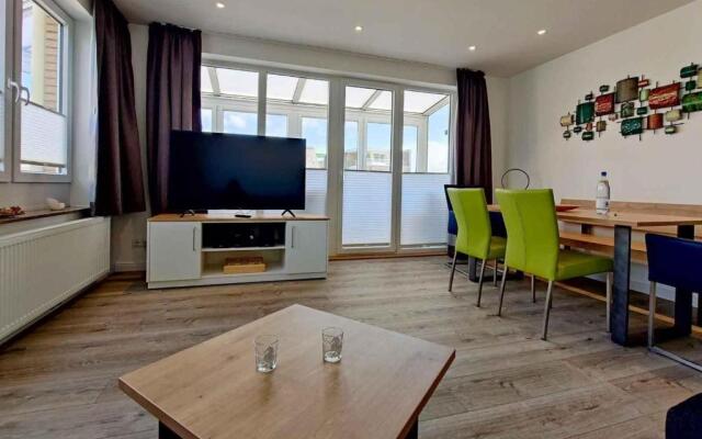 Grosse-Ferienwohnung-14-mit-Meerblick-und-Strandkorb-im-Haus-Seeluft-in-Duhnen