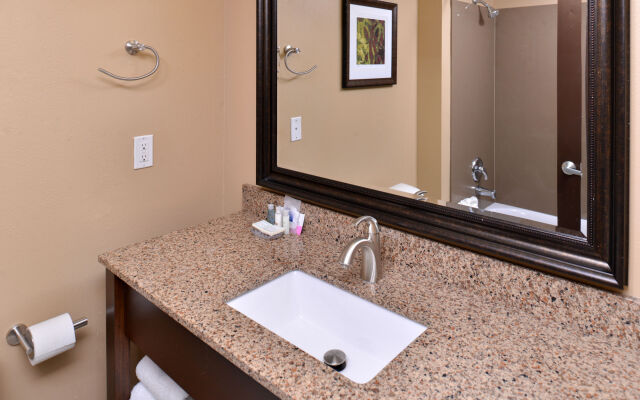 Best Western Woodland Inn