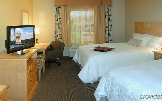 Hampton Inn and Suites-Highland