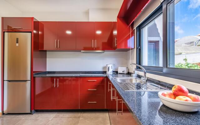 Canhas Residence I by Madeira Sun Travel