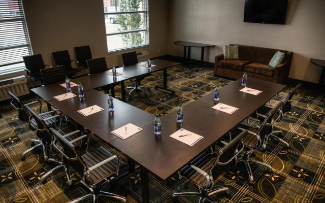 Holiday Inn Express & Suites Spruce Grove Stony Plain