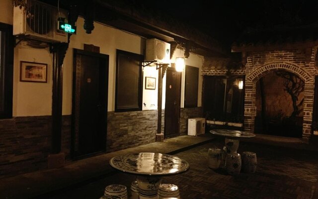 Longfeng Inn