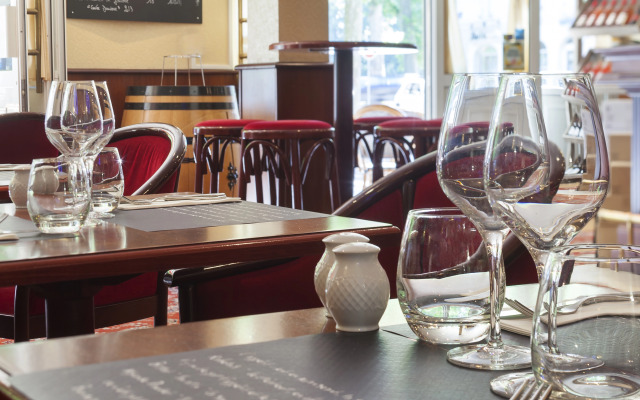 Brit Hotel Chinon le Lion d'Or