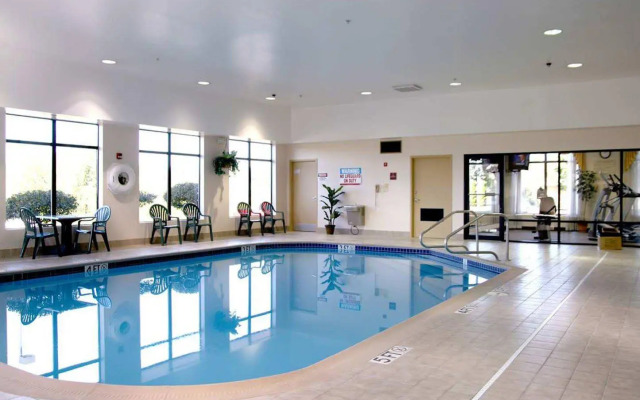 Hampton Inn Youngstown-North