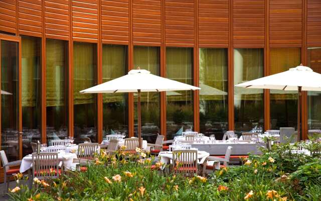 Steigenberger Airport Hotel Amsterdam Hotel