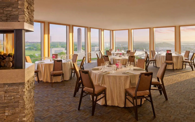 The Westin Kansas City at Crown Center