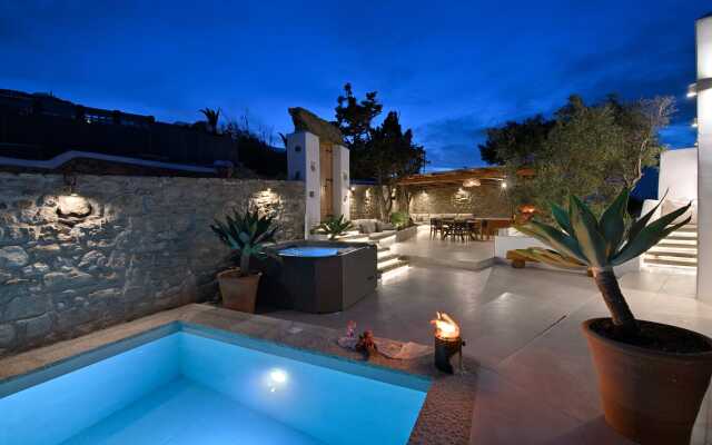Villa Mykonos Heaven - Sea View & Outdoor Hot Tub