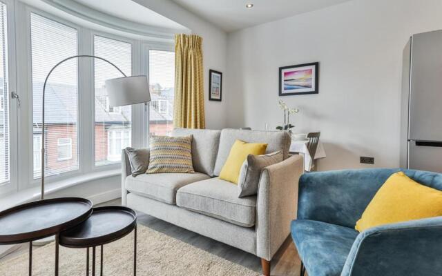 Belle House, Apt 5