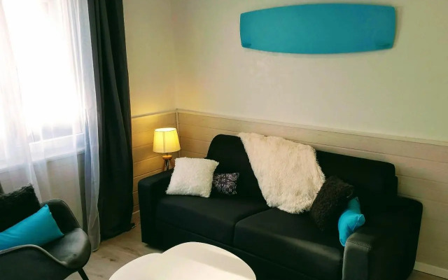 TERRASSE -100 m PLAGE - GRAND APPARTEMENT-8 PERS