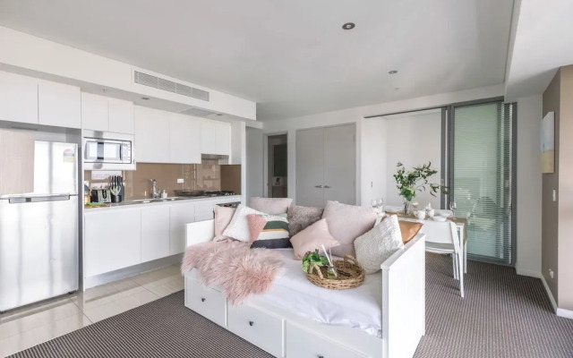 Airhome Brisbane CBD Apartments