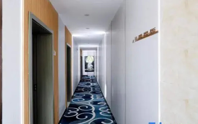 Yunshang Jinhua Hotel (Ganzi Danba County)