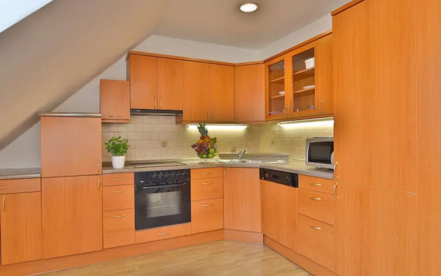 Wenceslas Square Duplex by easyBNB
