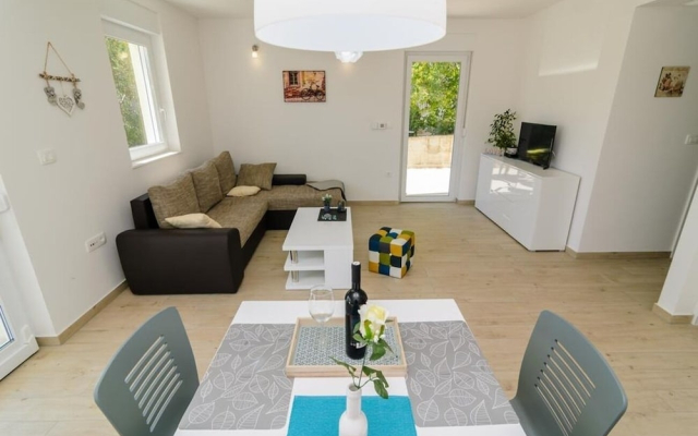 Mali Princ - Modern and Comfortable - A1