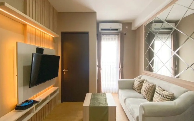 Comfort And Cozy Living 2Br Apartment At Transpark Cibubur