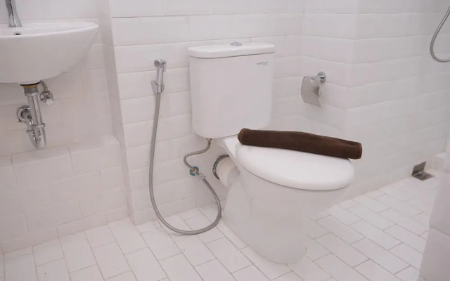 Comfort Studio Loft Apartment At Kingland Avenue
