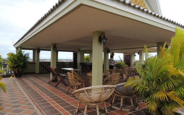 Seng Hout Hotel