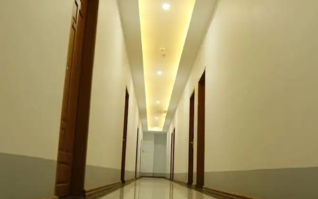 Mandalar May One Hotel