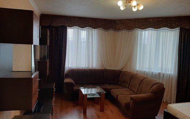 Apartment on Shevchenko 28