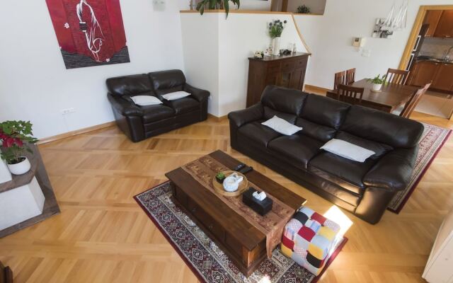 Seaside Villa in Zadar With Swimming Pool