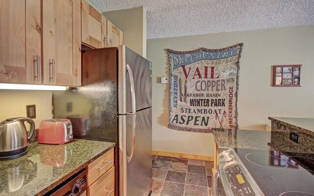 Amazing Ski in-out Condo With Mountain Views - FP114 by RedAwning