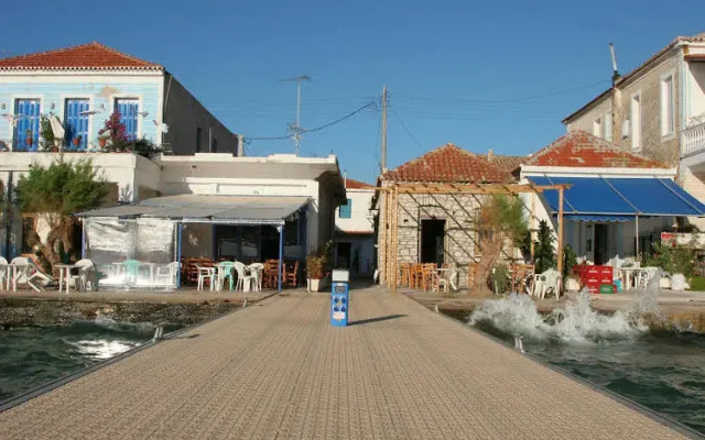 Thesmos Village I