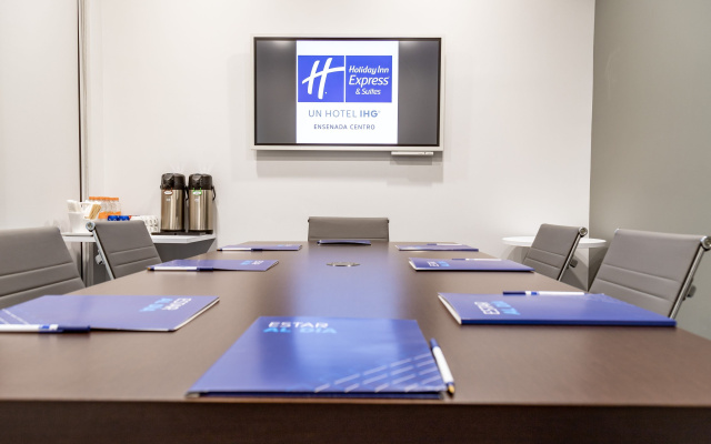 Holiday Inn Express & Suites Ensenada Centro by IHG
