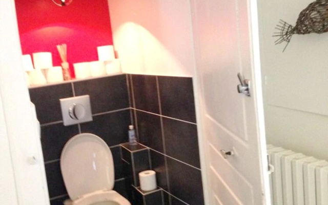 Apartment With one Bedroom in Bourg-le-comte, With Furnished Garden