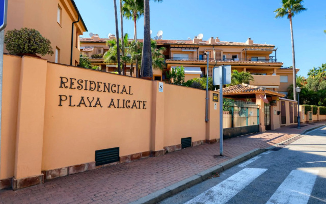 Playa Alicate, 2 Bedroom Beach Apartment