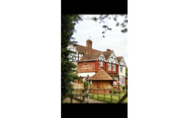 The Admiral Cunningham Hotel