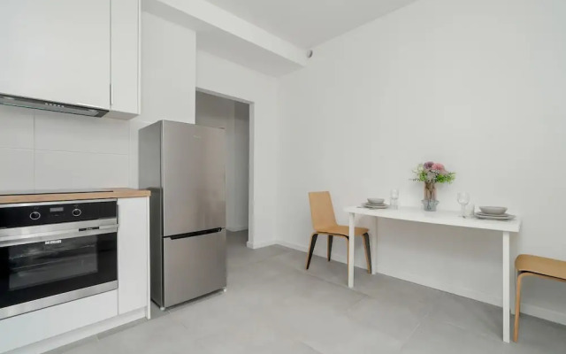Rycerska Apartment Parking by Renters