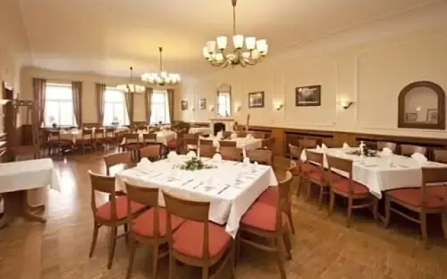 Hotel-gasthof Postbräu Dingolfing