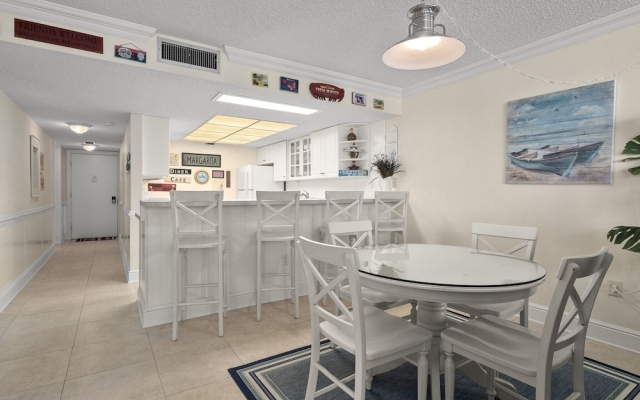 9902capquarter218cqnco - Captains Quarters 218