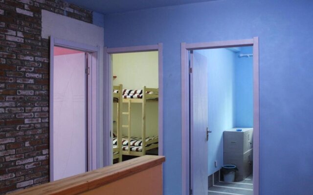 Huakai Shijian Youth Hostel