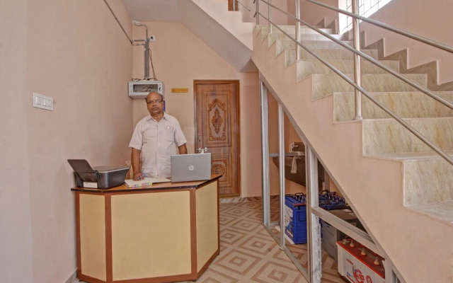 Sri Rugmani Residency by OYO Rooms
