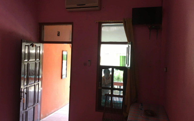Hotel Trias Parangtritis by ZUZU
