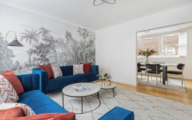 Stunning South Kensington House With 4 Bedrooms