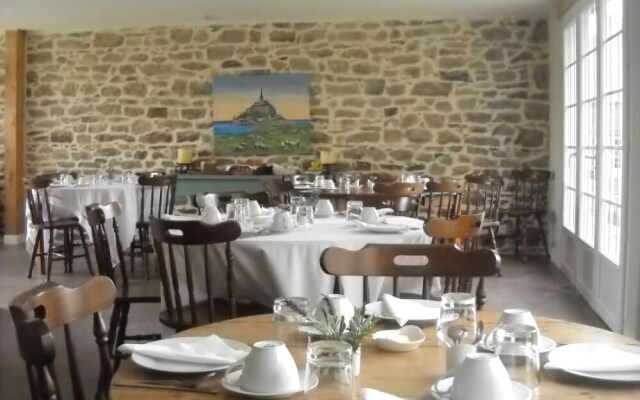 Gites du Manoir de lOrmelais