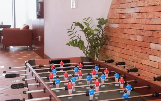 Lavie House 10-2 Lạc Long Quân