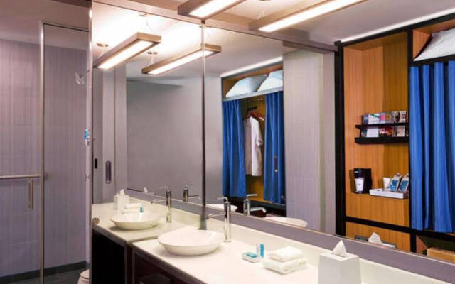 Aloft Ahmedabad, Sg Road