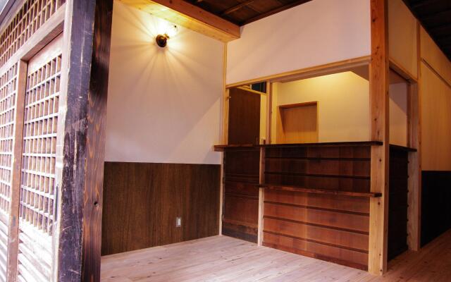 Poly Hostel 2 Namba