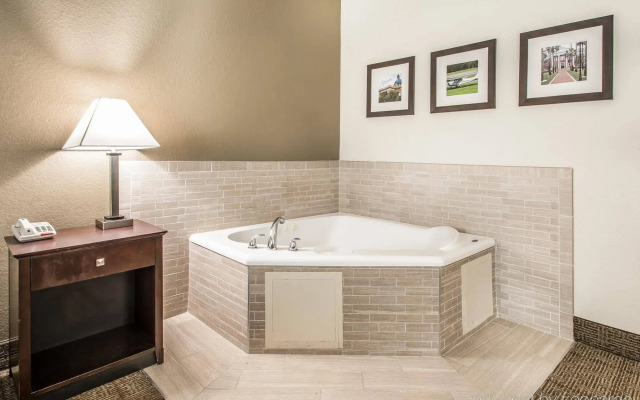 Comfort Inn