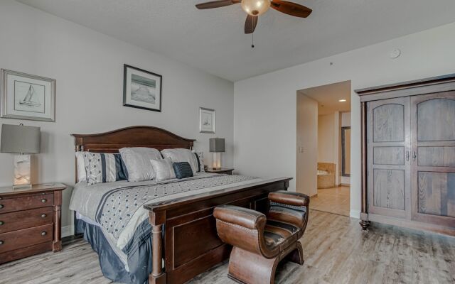 Clnd2101 4 Bedroom Condo