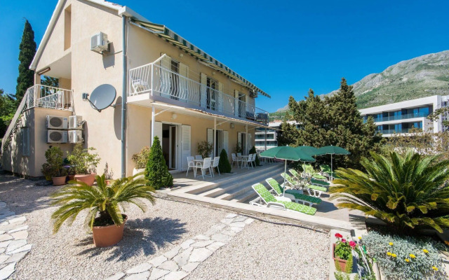 Apartments & Rooms Jokovic